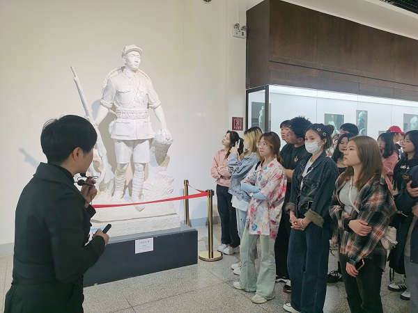 99034931d59b475ca3a42cc673d00ec4.jpg 99034931d59b475ca3a42cc673d00ec4.jpg