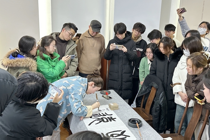 c8ef75ca1e6a4d1cb28c3992645b5c0a.jpg c8ef75ca1e6a4d1cb28c3992645b5c0a.jpg