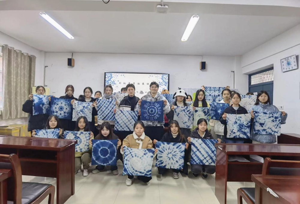 c54ec29d6e5d4ec28f7c616a84fb02cc.png c54ec29d6e5d4ec28f7c616a84fb02cc.png